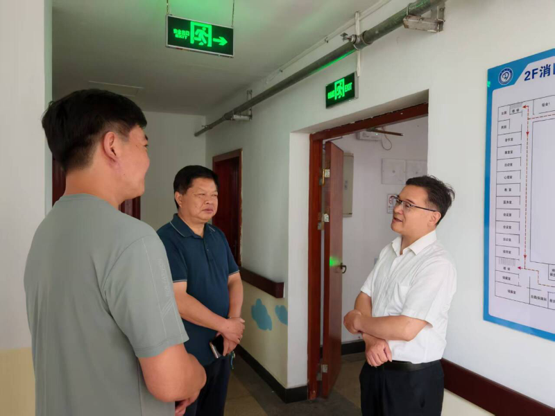 市民政局党组书记朱永胜赴市救助管理站调研指导工作